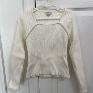 HABITUAL Girl’s white sweater shirt. Size 7/8. Worn once